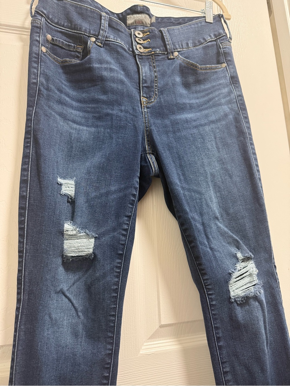 Torrid Women’s 12R High Rise Dark/Med Wash Blue Jegging Jeans Distressed Stretch